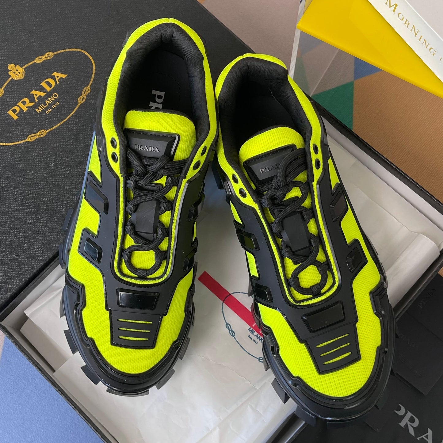 КРОСІВКИ PRADA 26S CLOUDBUST THUNDER 60 ММ ІЗ ЖОВТО-ЗЕЛЕНОГО СІТЧАСТОГО МАТЕРІАЛУ