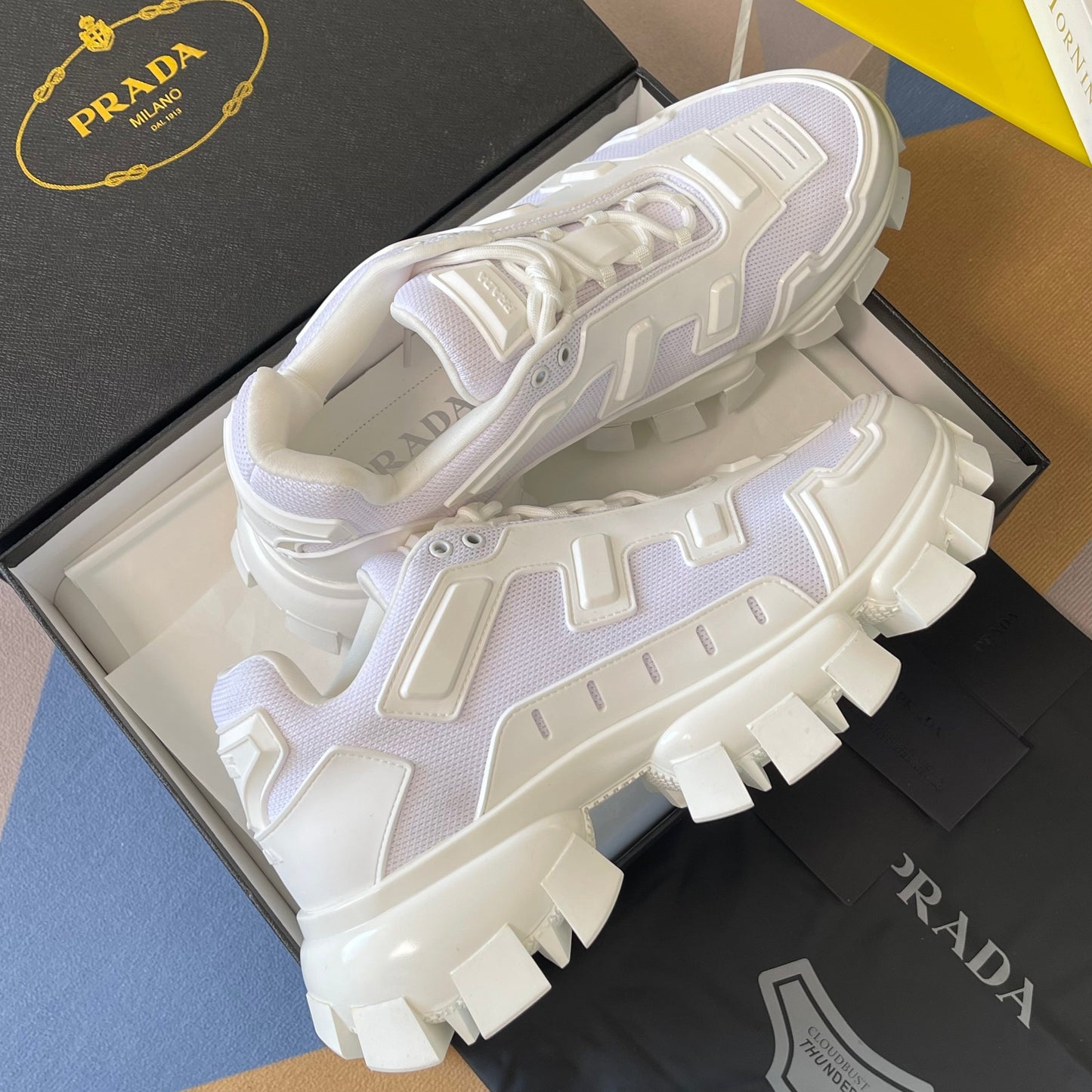 КРОСІВКИ PRADA 26S CLOUDBUST THUNDER 60 ММ З БІЛОЇ СІТЧАСТОЇ ТКАНИНИ