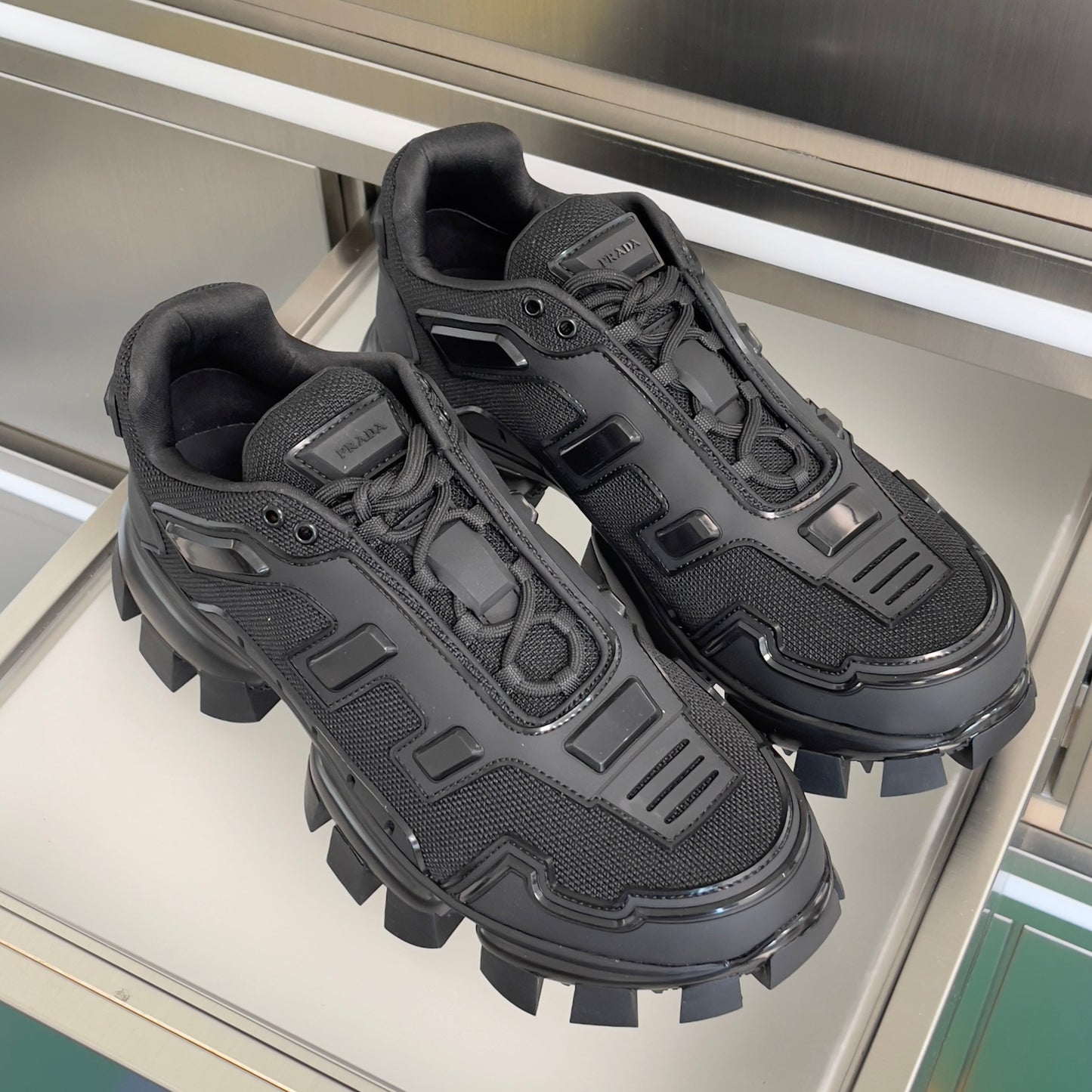 КРОСІВКИ PRADA 26S CLOUDBUST THUNDER 60 ММ З ЧОРНОЇ СІТЧАСТОЇ ТКАНИНИ