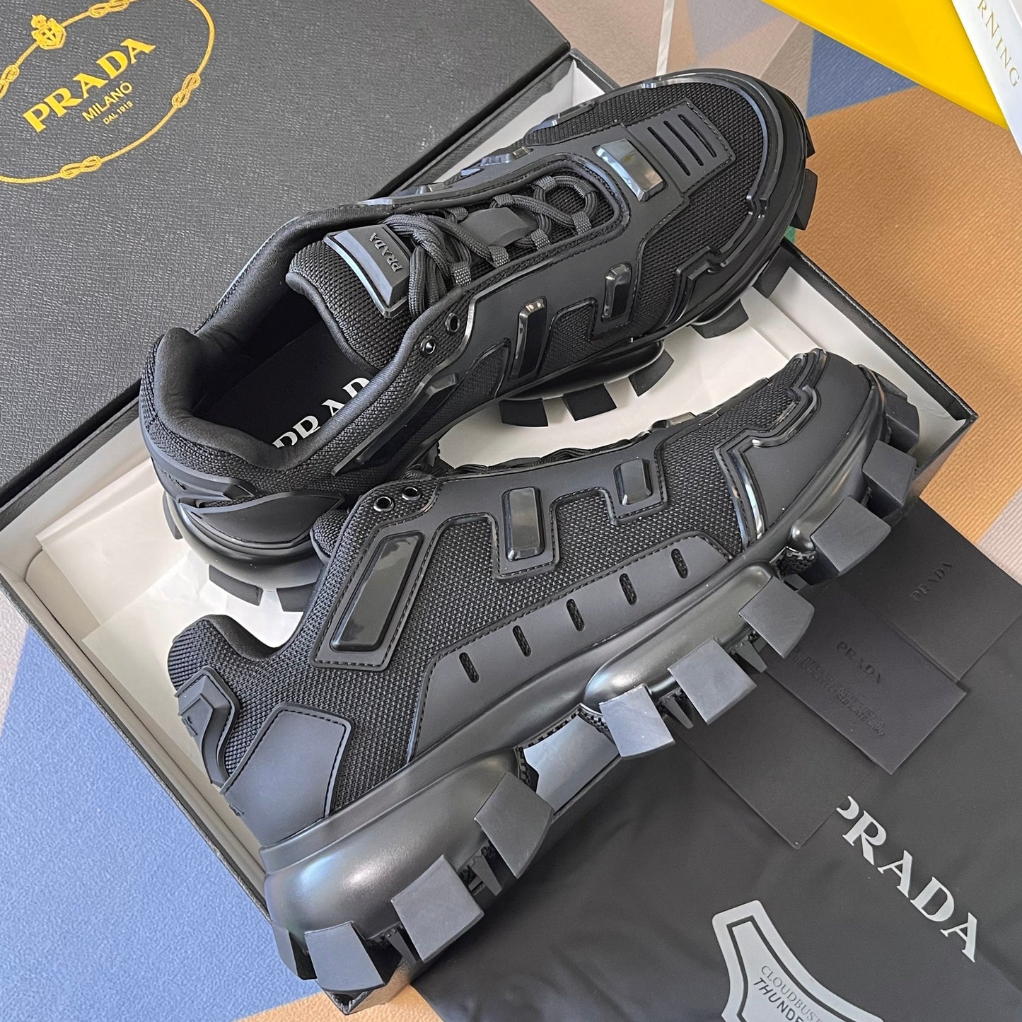 КРОСІВКИ PRADA 26S CLOUDBUST THUNDER 60 ММ З ЧОРНОЇ СІТЧАСТОЇ ТКАНИНИ