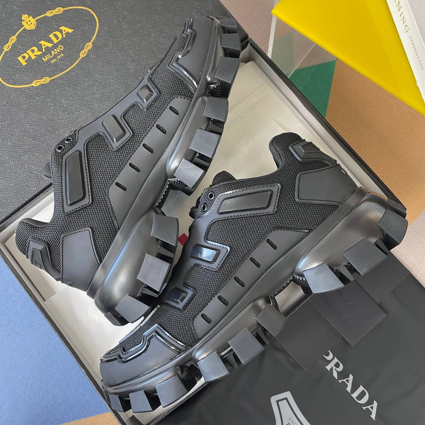 КРОСІВКИ PRADA 26S CLOUDBUST THUNDER 60 ММ З ЧОРНОЇ СІТЧАСТОЇ ТКАНИНИ