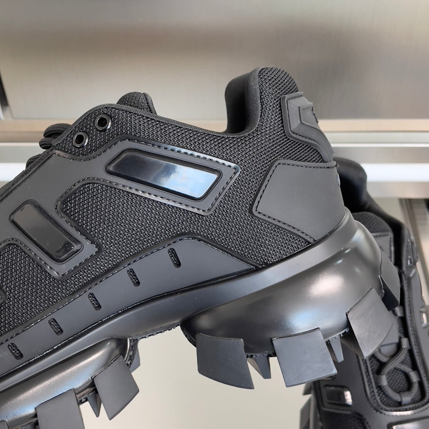 КРОСІВКИ PRADA 26S CLOUDBUST THUNDER 60 ММ З ЧОРНОЇ СІТЧАСТОЇ ТКАНИНИ