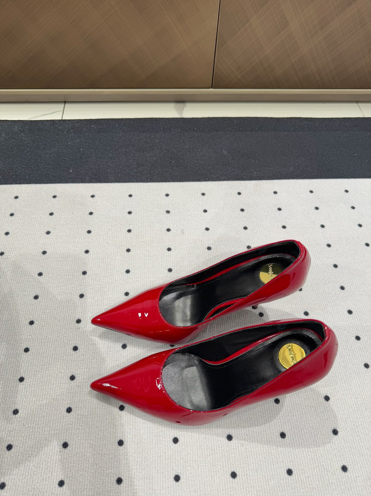 NORMA PUMPS IN RED GLOSSY SHEEPSKIN - 35