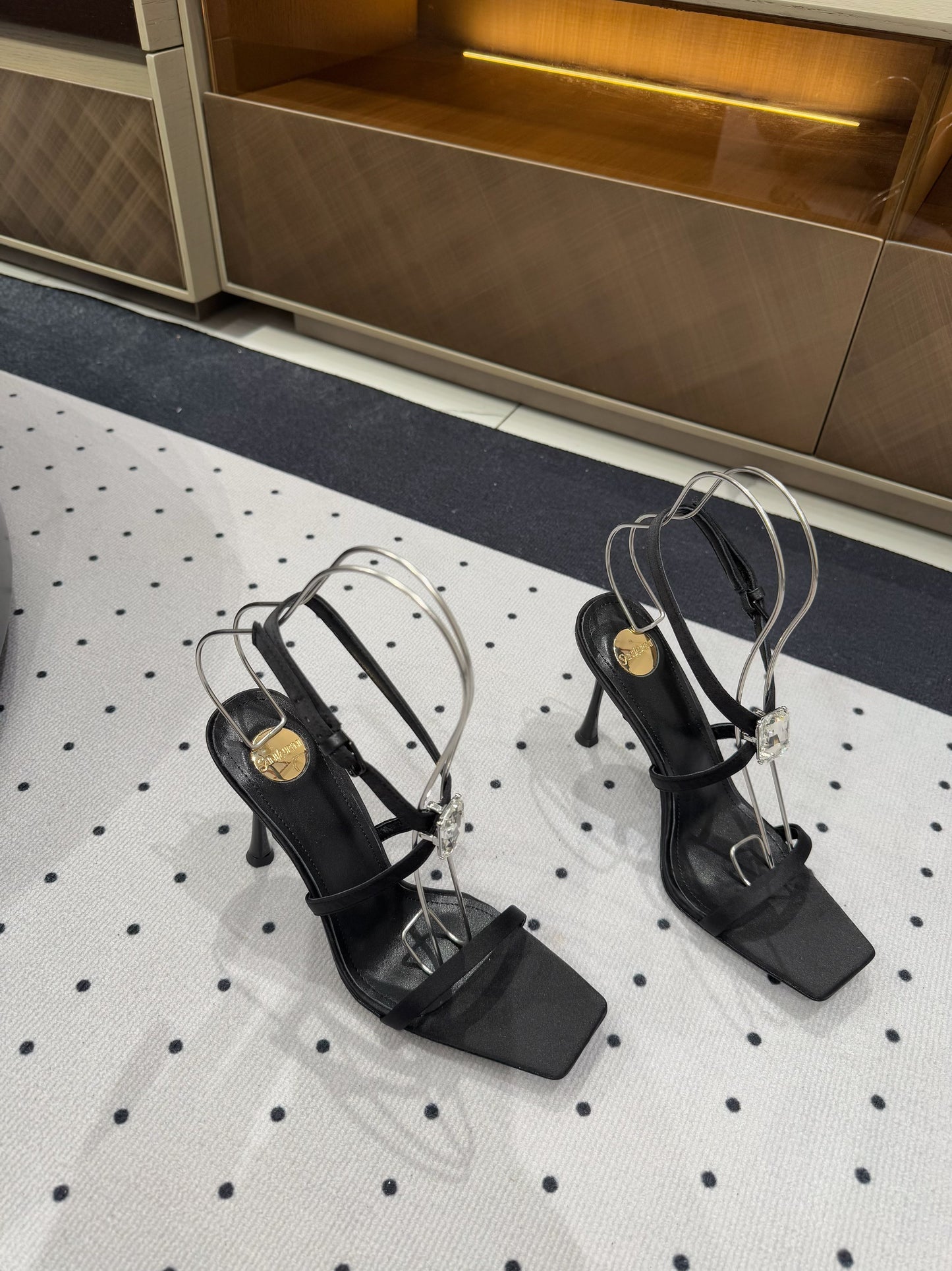 HIGH HEEL SANDALS IN BLACK SILK WTH STRAPS ATTACHED GEM - 35