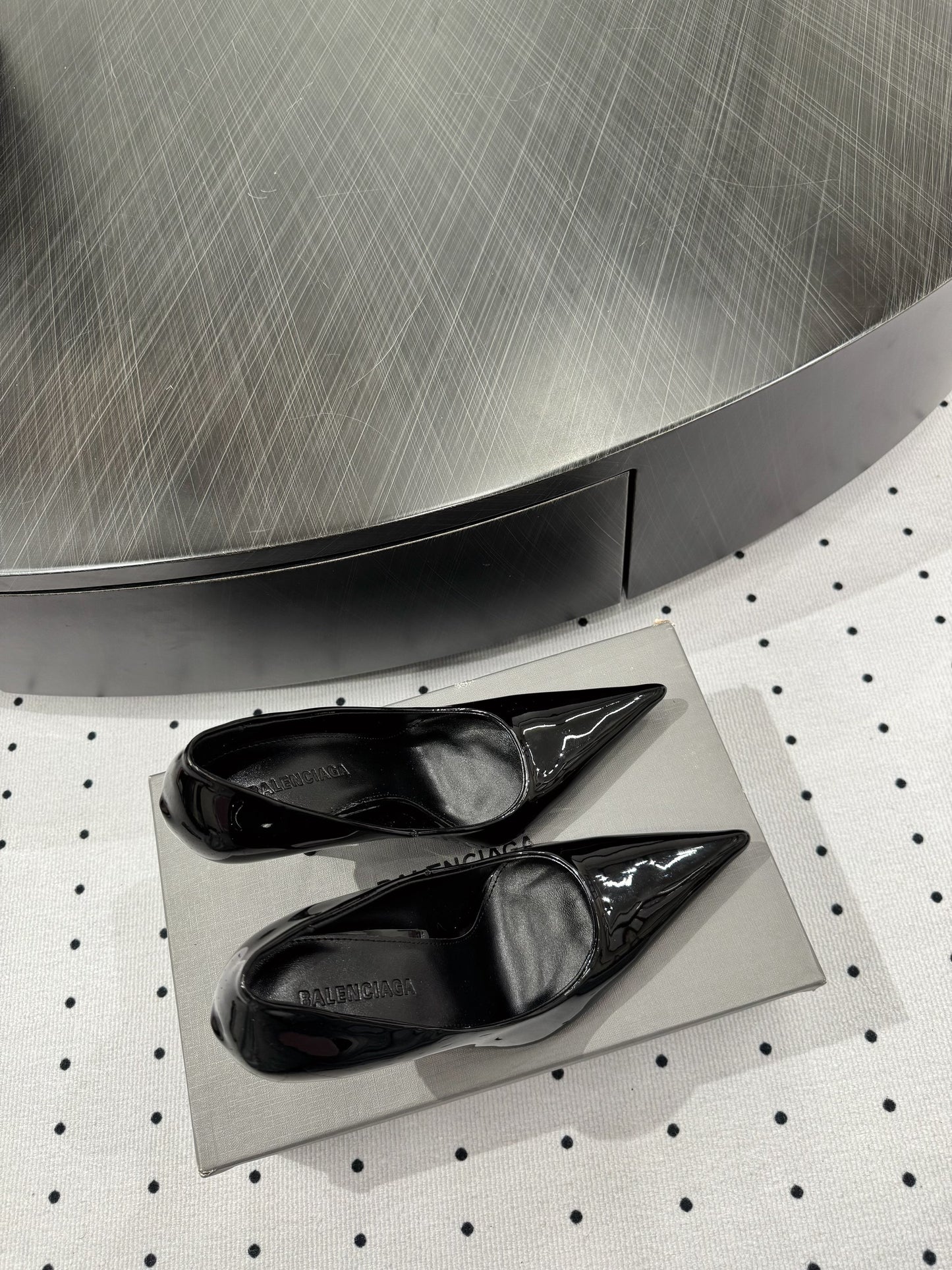 AVENUE 105MM PUMP IN BLACK PATENT CALFSKIN - 35