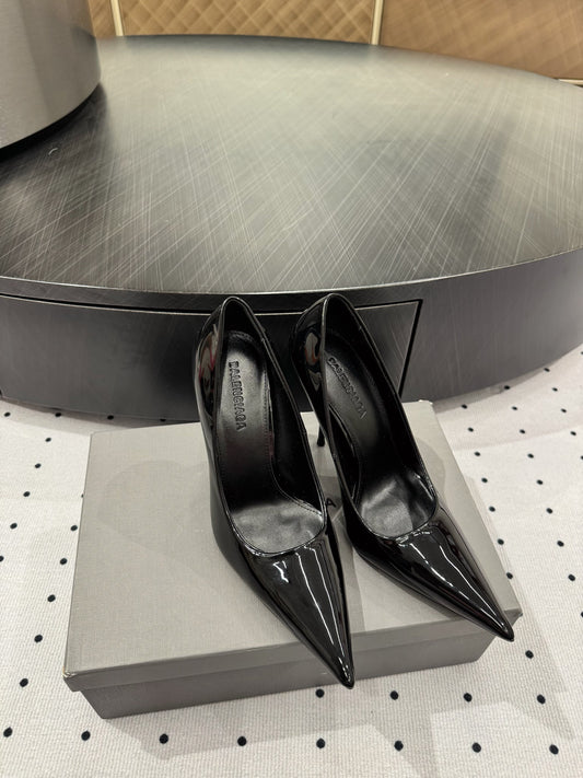 AVENUE 105MM PUMP IN BLACK PATENT CALFSKIN - 35