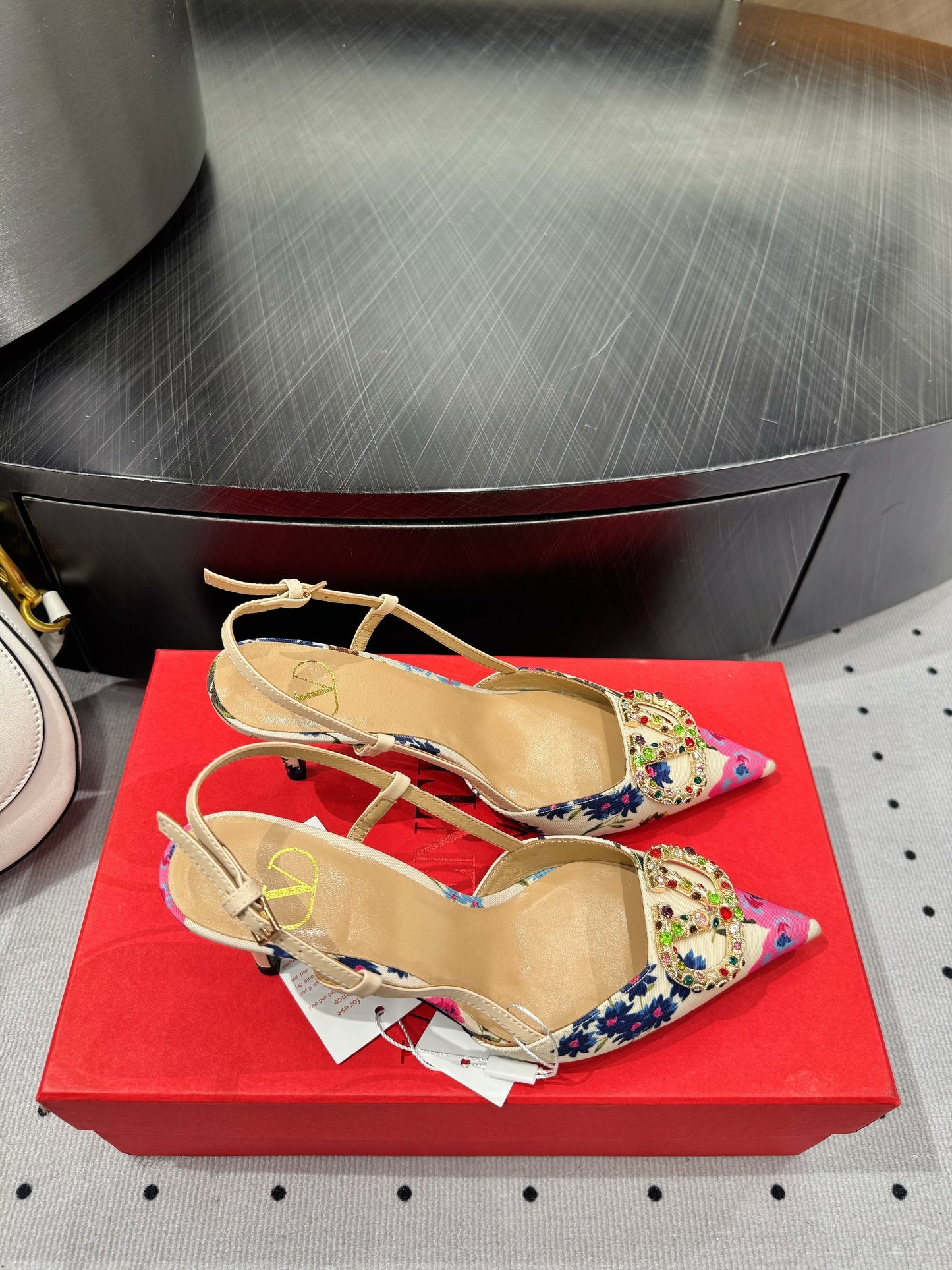 VLTN HIGH SLINGBACK 25S 80 MM IN WHITE MIX PINK FABRIC AND CALFSKIN - 35
