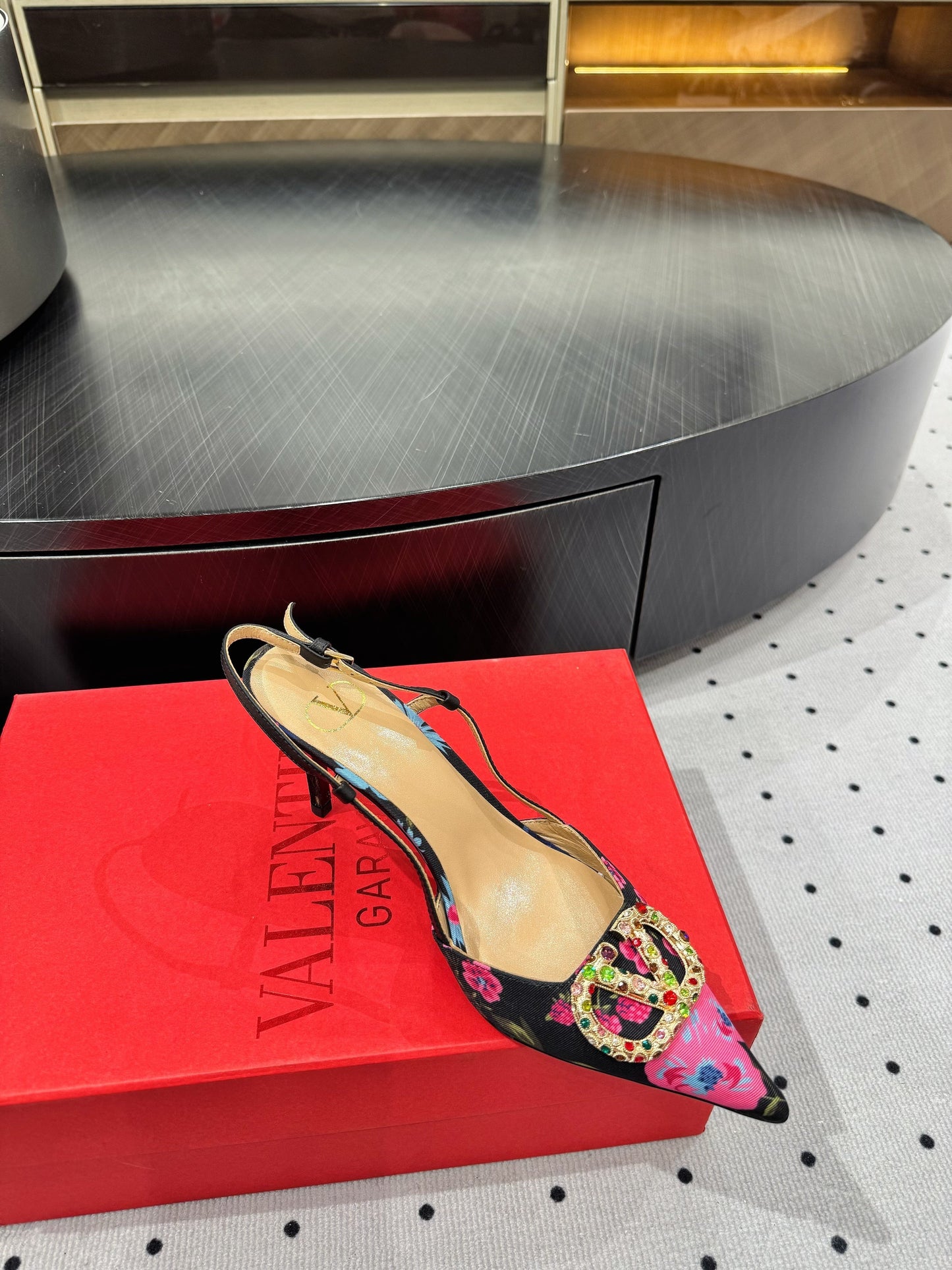 VLTN HIGH SLINGBACK 25S 80 MM IN BLACK MIX PINK FABRIC AND CALFSKIN - 35