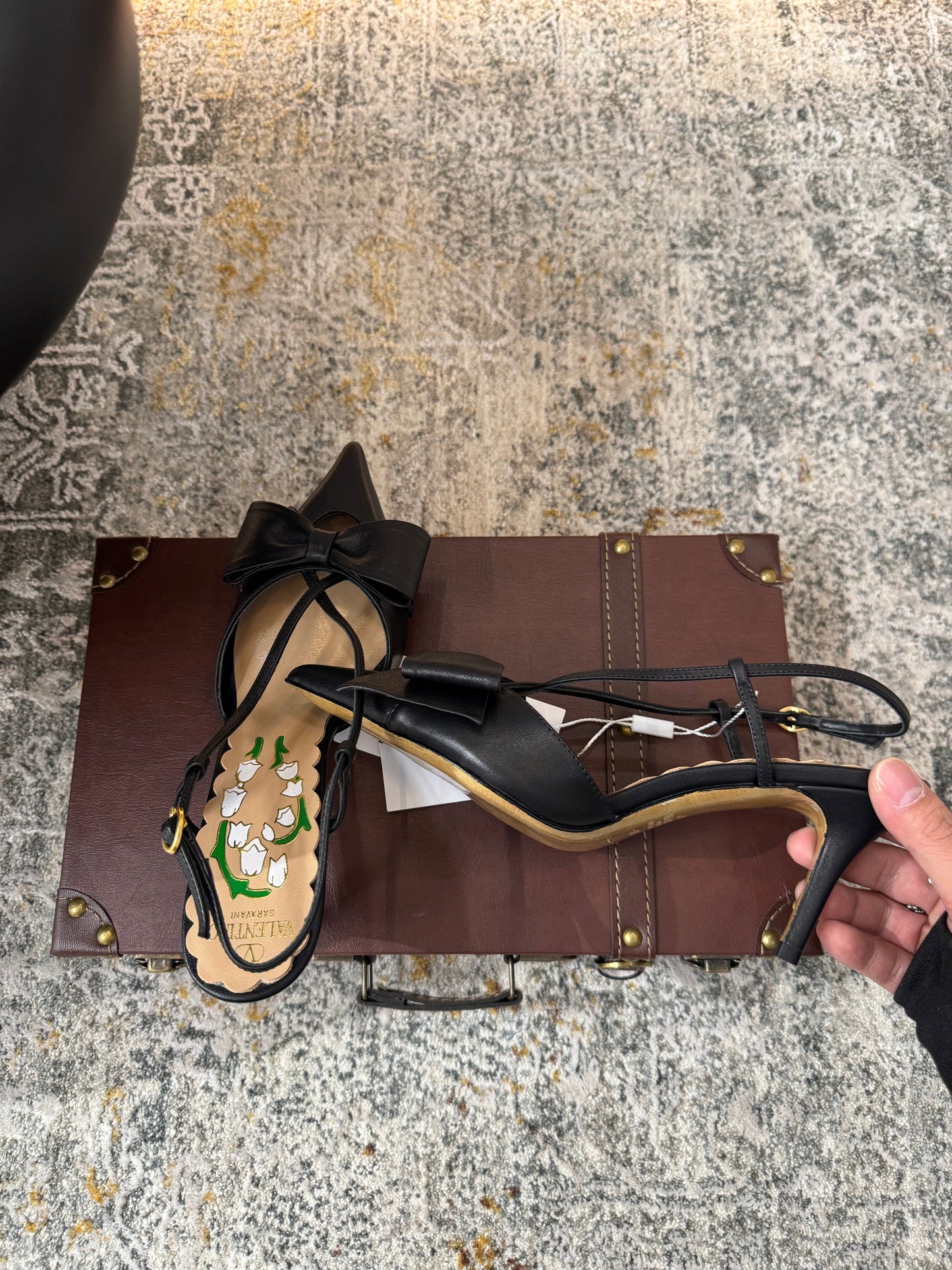 VLTN HIGH HEEL 25S 80 MM IN BLACK CALFSKIN WITH BOW - 35