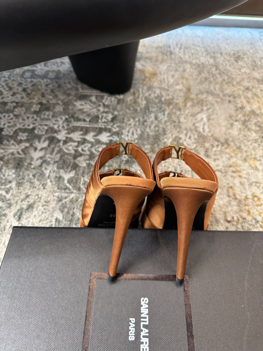 YSL 26S HEELED SANDALS 100 MM IN CLAY BROWN FABRIC