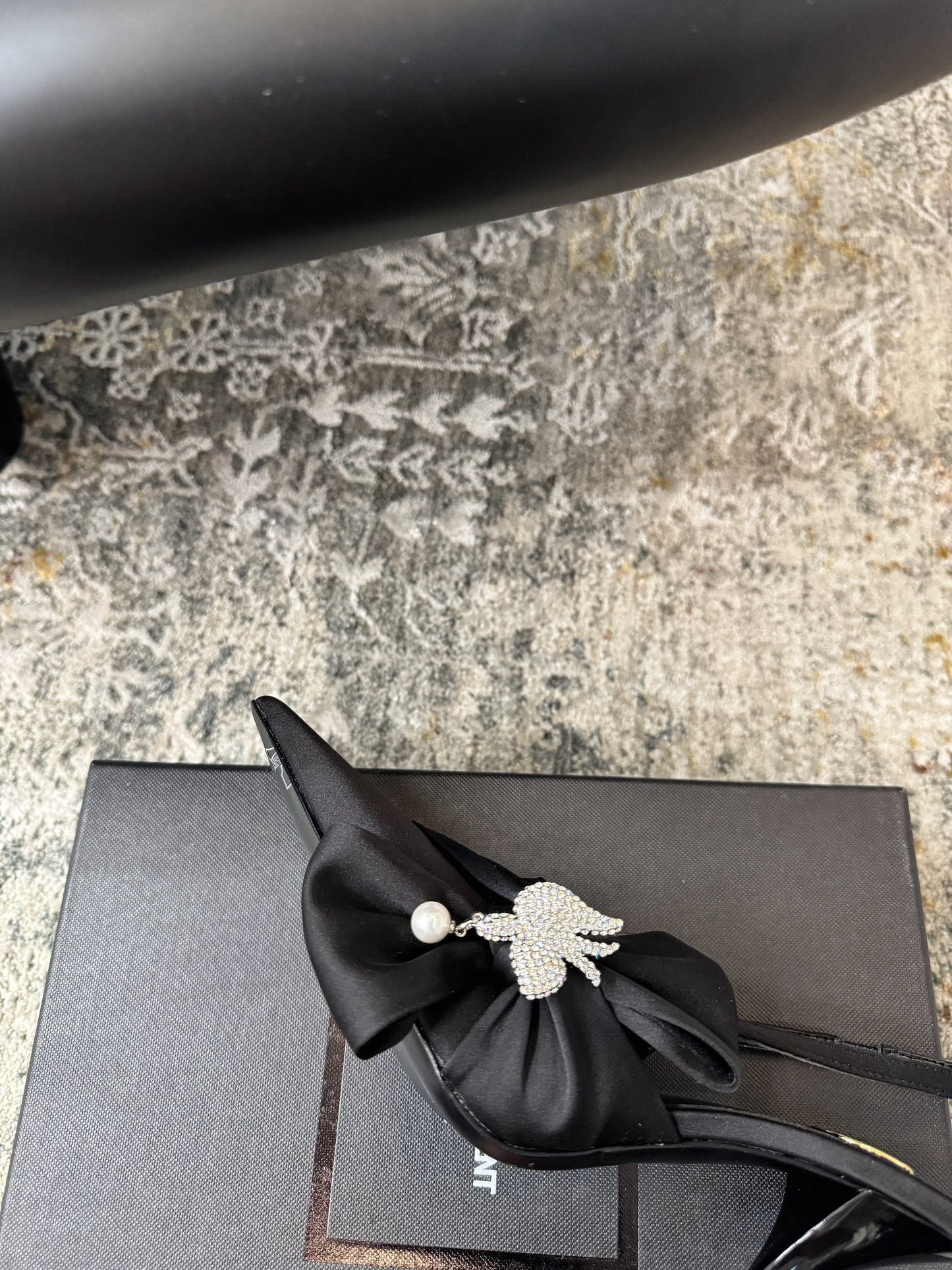 YSL 26S HEELED SLINGBACKS 100 MM IN BLACK SILK