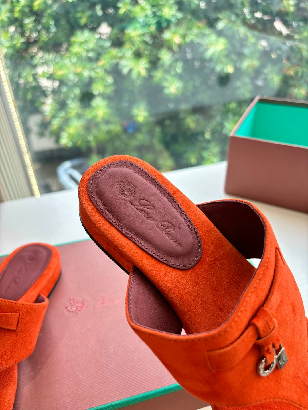 LP THONG SANDALS 25S IN ORANGE SUEDE - 35