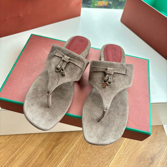LP THONG SANDALS 25S IN STONE BROWN SUEDE - 35