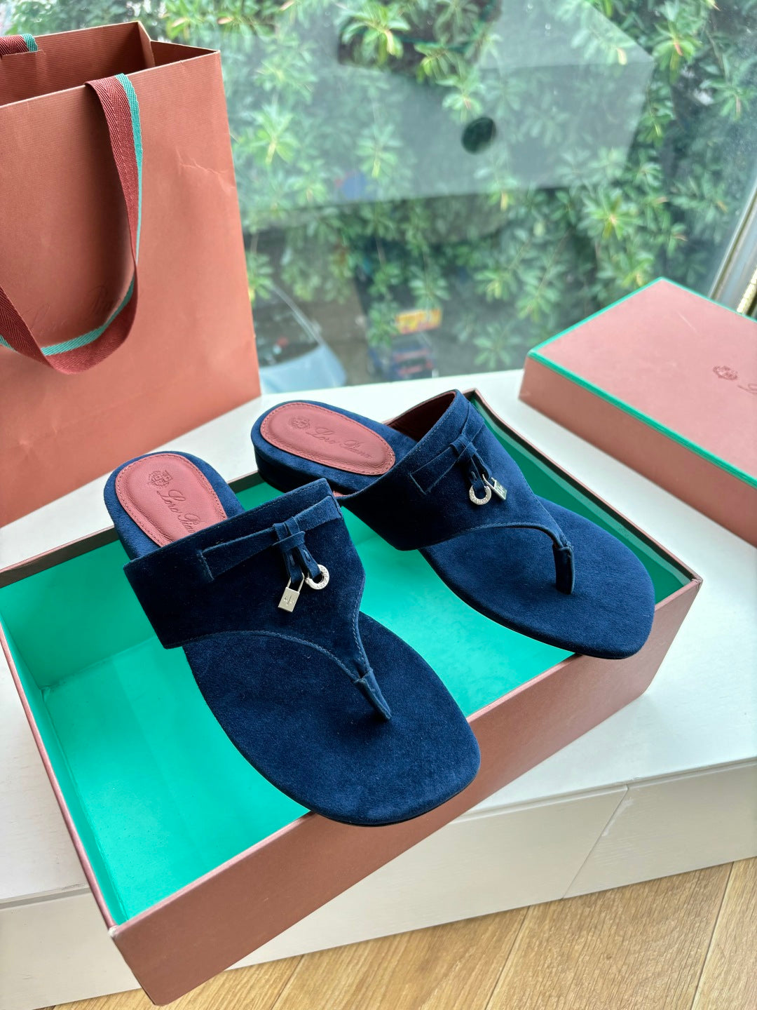 LP THONG SANDALS 25S IN MIDNIGHT BLUE SUEDE - 35