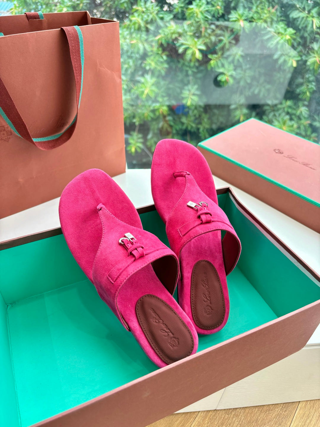 LP THONG SANDALS 25S IN DARK PINK SUEDE - 35