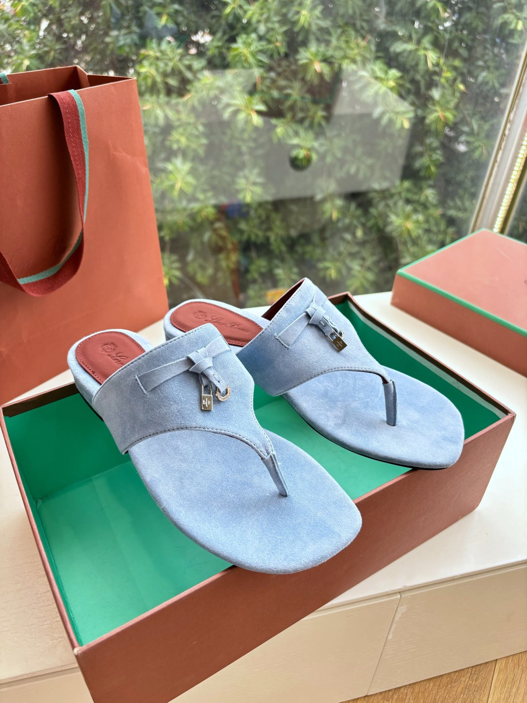 LP THONG SANDALS 25S IN SKY BLUE SUEDE - 35