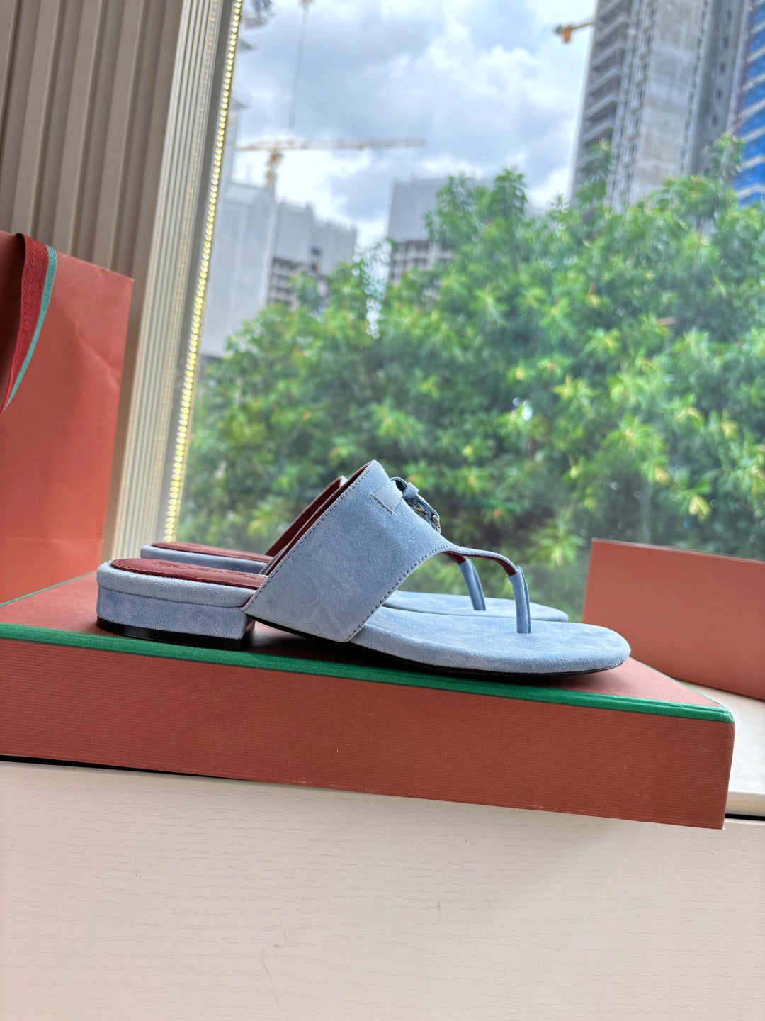 LP THONG SANDALS 25S IN SKY BLUE SUEDE - 35