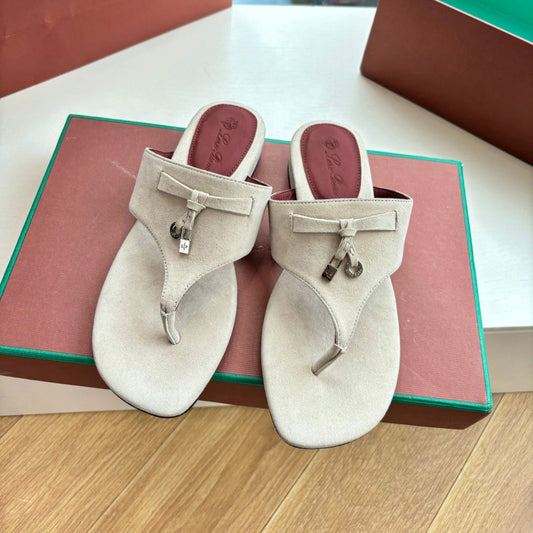 LP THONG SANDALS 25S IN CREAM BEIGE SUEDE - 35