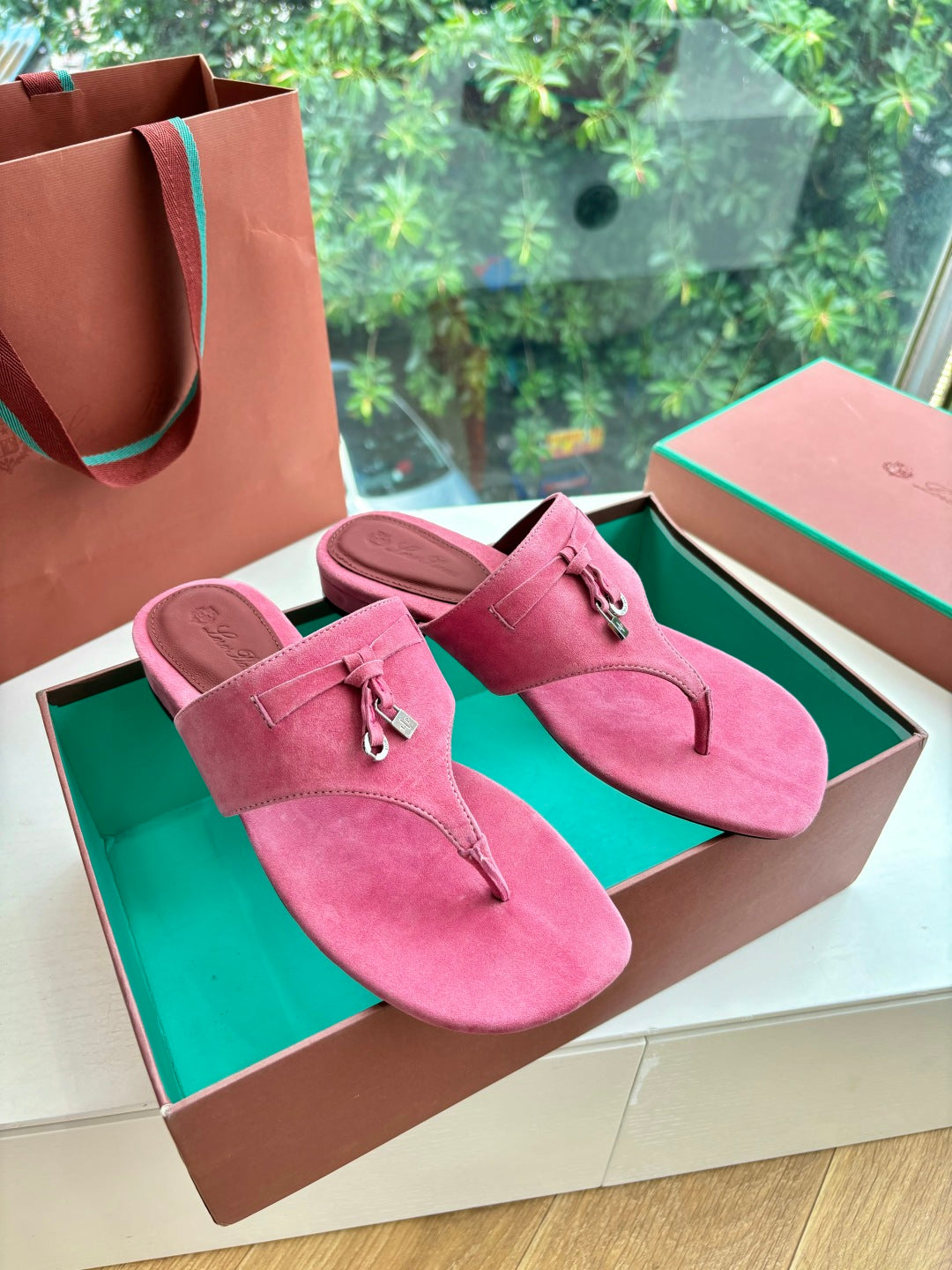 LP THONG SANDALS 25S IN PINK SUEDE - 35