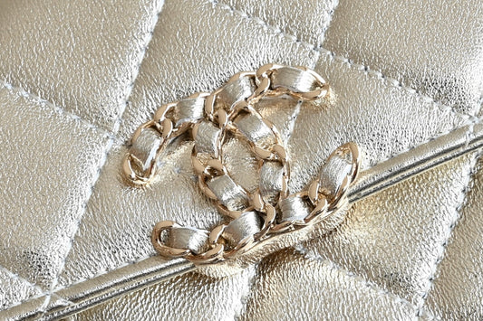 CHANEL 25S KELLY 18 СМ З ЗОЛОТОЇ ШКІРИ ЯГНЯТИ