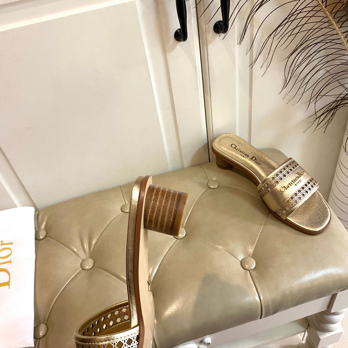 DWAY HEELED SLIDE IN GOLD CALFSKIN WITH GOLD LOGO - 35