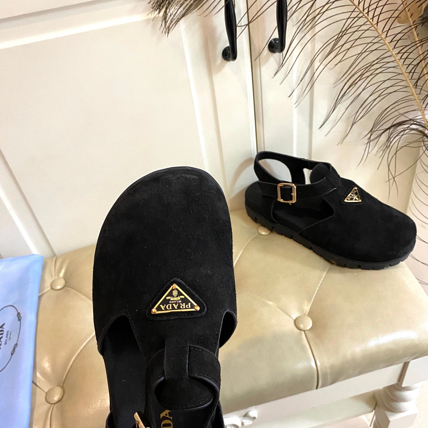 RUBBER SOLE SANDALS IN BLACK SUEDE - 35