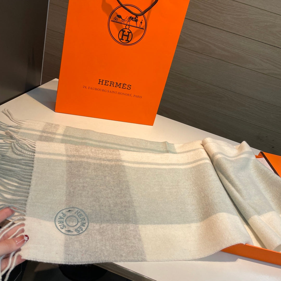 HERMES 25S SCARF 180 IN CASHMERE 989917