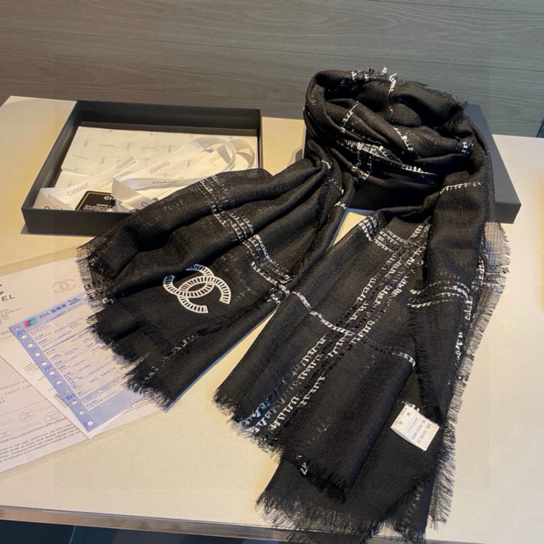 CHANEL 25S SCARF 200 IN CASHMERE 992018
