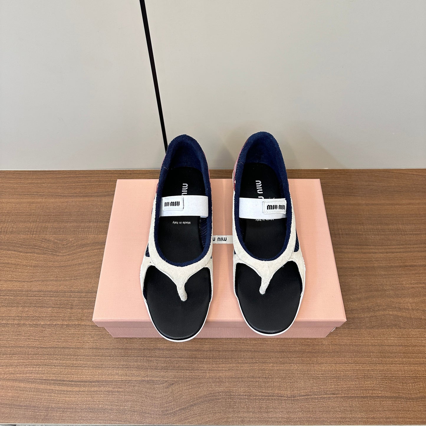THONG SANDALS IN WHITE SUEDE MIX NAVY TECH FABRIC - 35