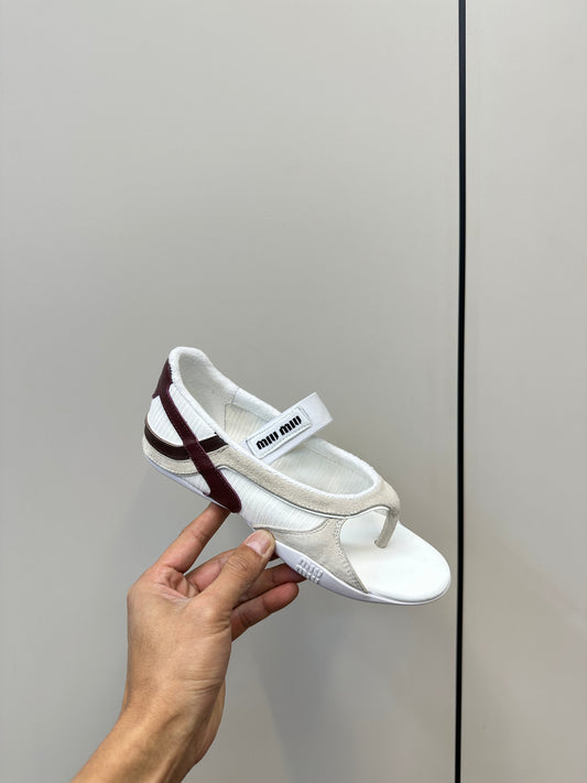 THONG SANDALS IN BEIGE SUEDE MIX WHITE TECH FABRIC - 35