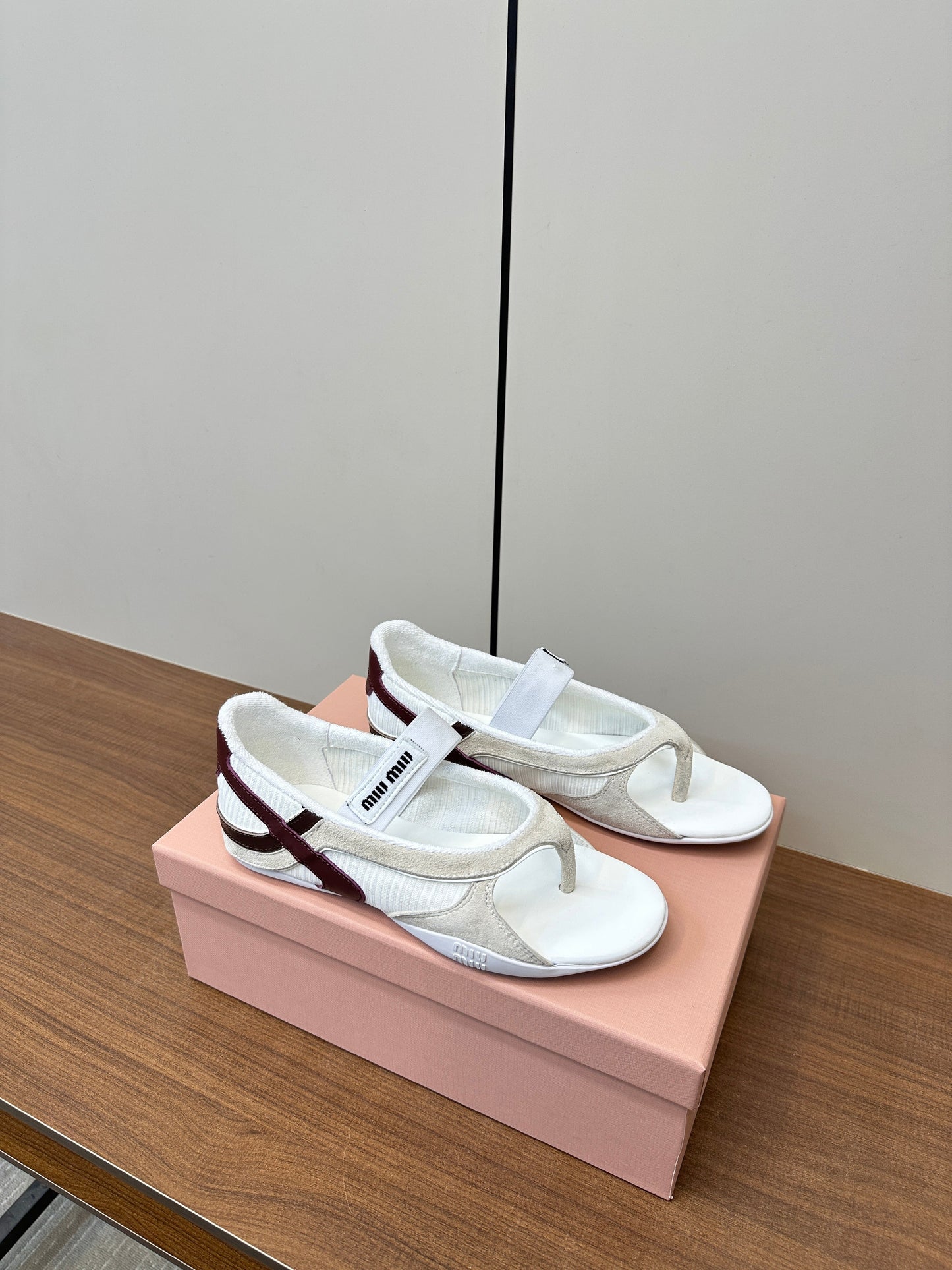 THONG SANDALS IN BEIGE SUEDE MIX WHITE TECH FABRIC - 35