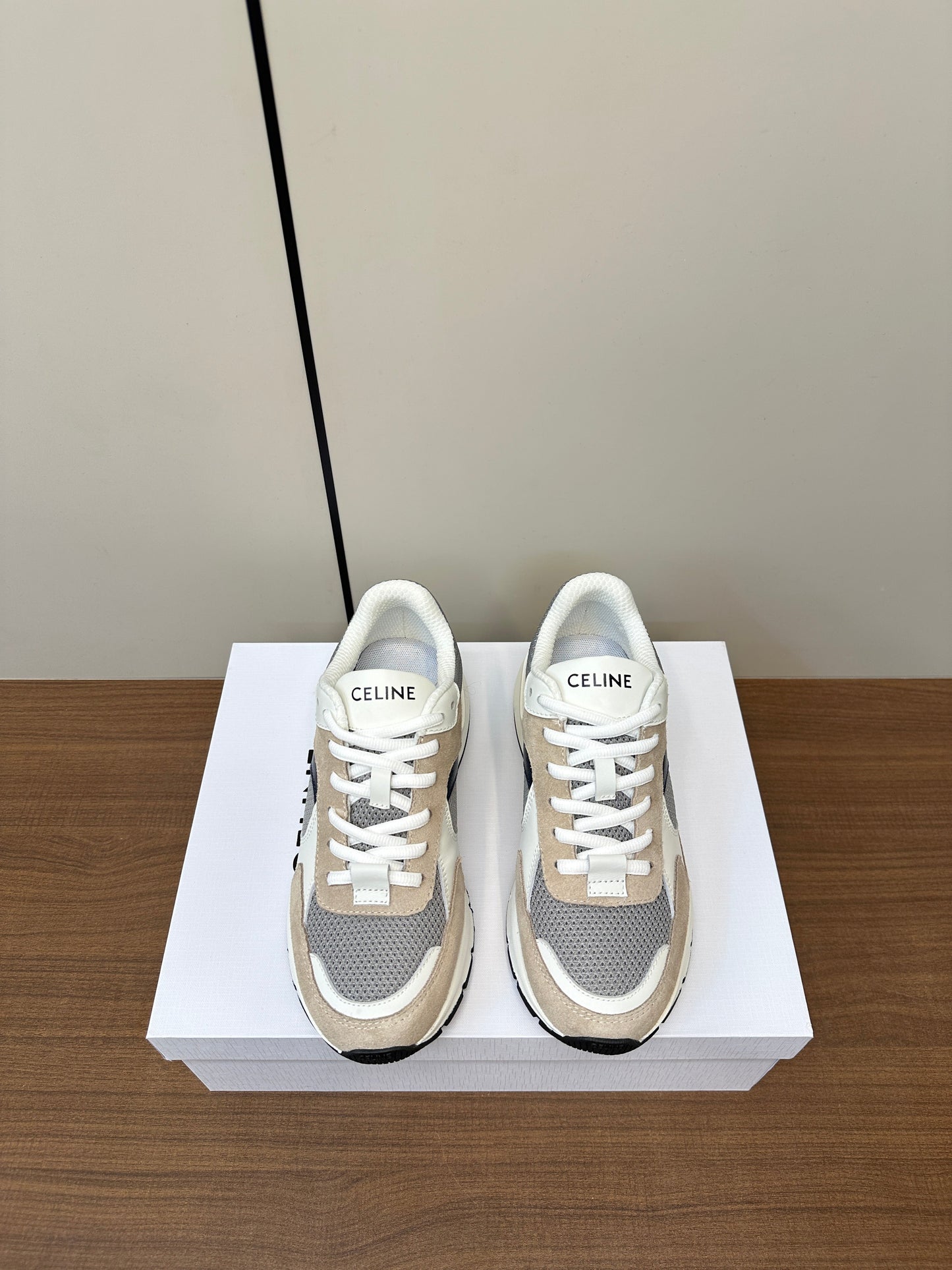 RUNNER CR-03 LOW LACE-UP SNEAKER IN PEANUT BROWN SUEDE AND WHITE CALFSKIN - 35