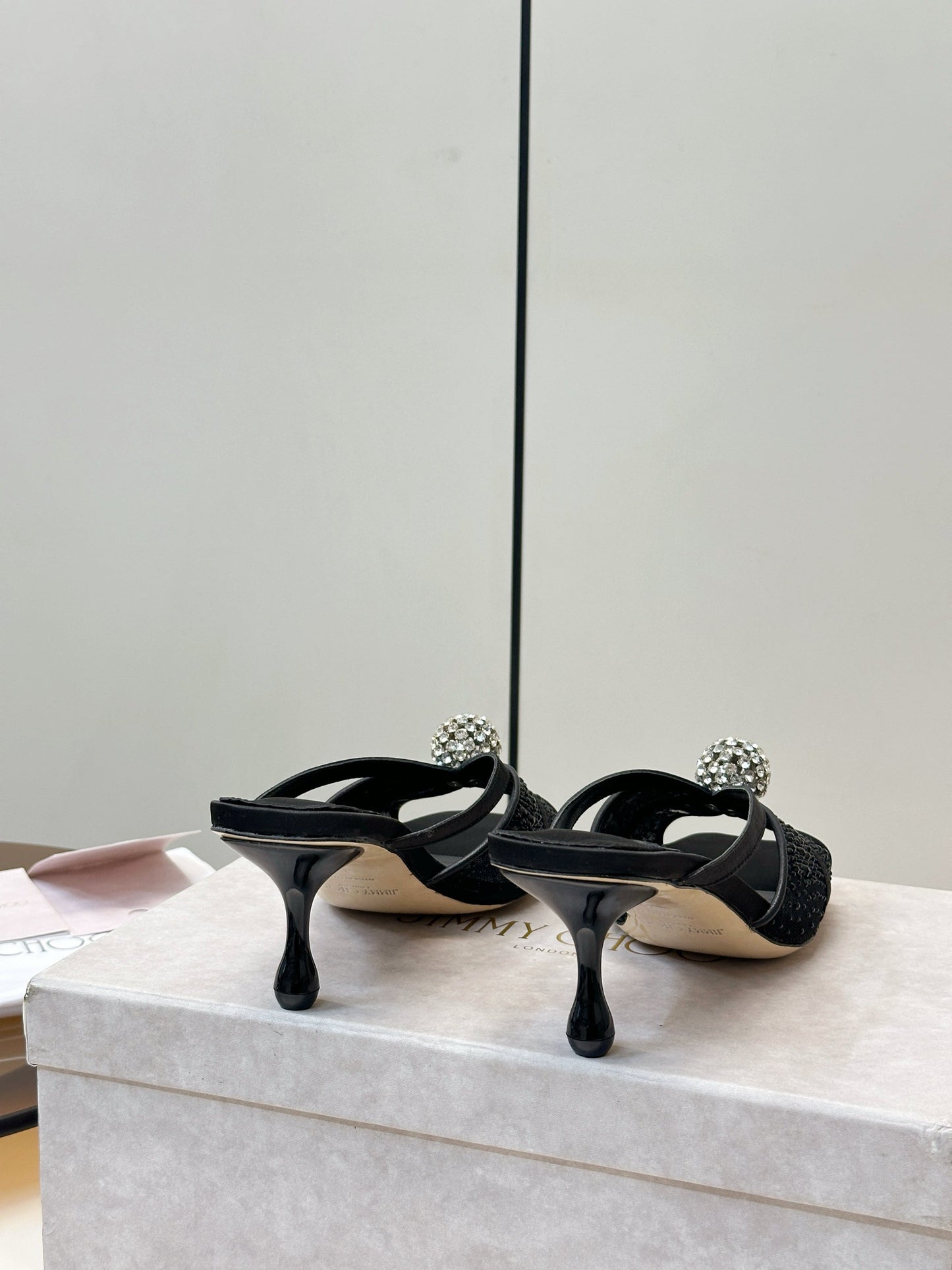 JIMMY CHOO 26S SACORA MULE 80 MM IN BLACK CRYSTAL EMBELLISHMENT