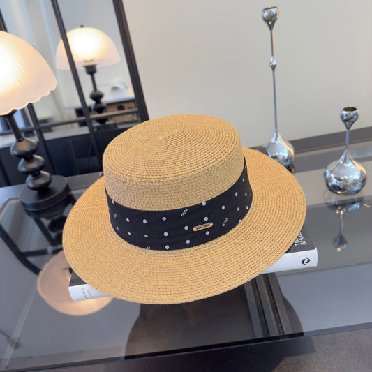 Крислатий солом'яний капелюх MIUMIU, модель 15