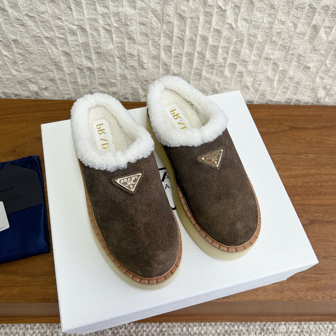 PRADA 25S PLATFORM FUR-LINED MULES IN EARTH BROWN SUEDE - 35