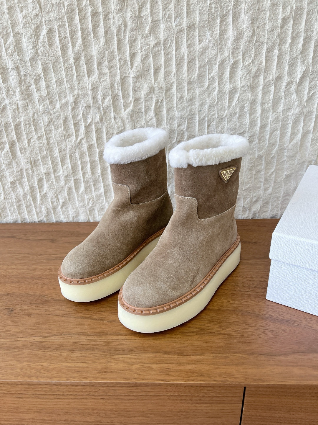 PRADA 25S ANKLE BOOTS 40 MM IN TAUPE BROWN SUEDE SHEARLING-LINED - 35