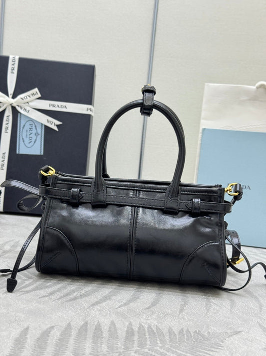 PRADA 25S BONNIE MINI СУМКА 23 З ЧОРНОЇ ТЕЛЯЧОЇ ШКІРИ З ЗОЛОТОЮ ФУРНІТУРОЮ