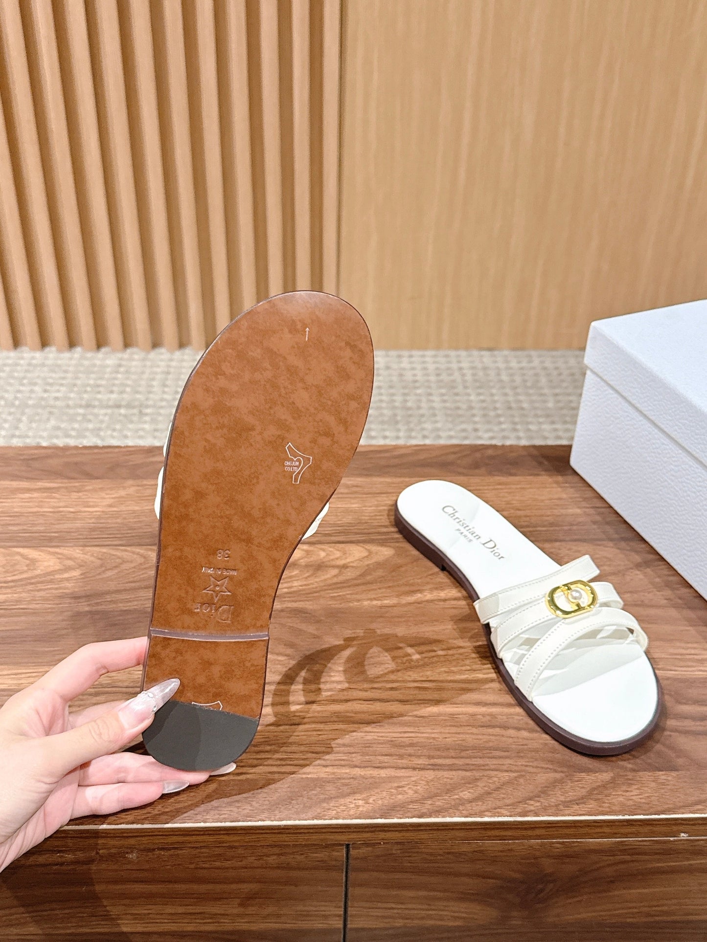 DIOR 26S MULTI STRAP SLIDE SANDALS IN WHITE CALFSKIN GOLD BUCKLE