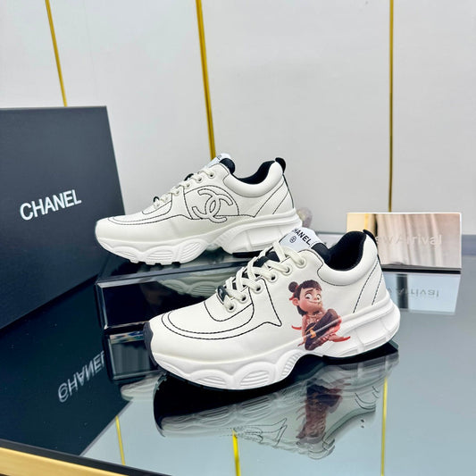 TRAINERS SNEAKER IN WHITE CALFSKIN WITH STICKER 238623 - 35