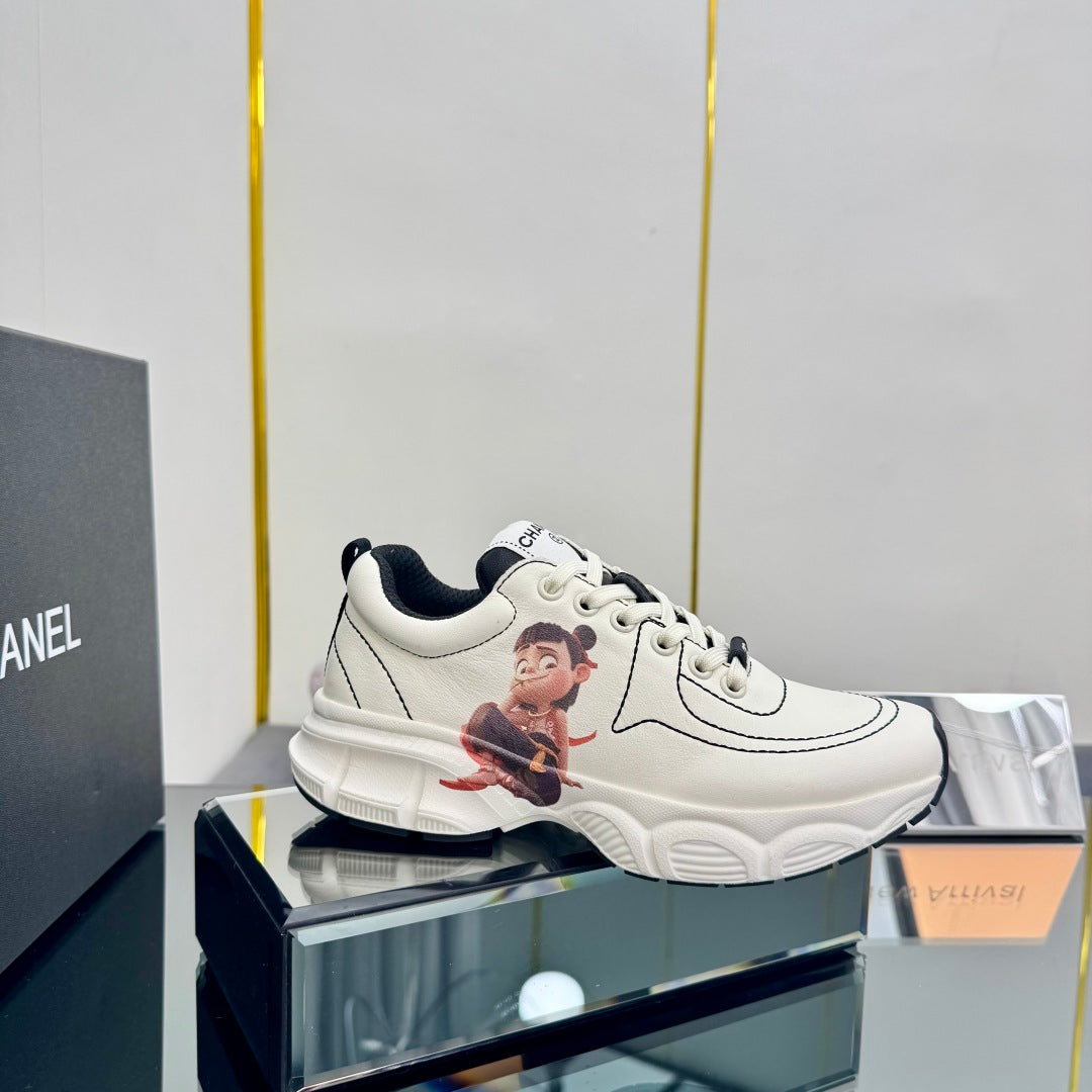 TRAINERS SNEAKER IN WHITE CALFSKIN WITH STICKER 238623 - 35