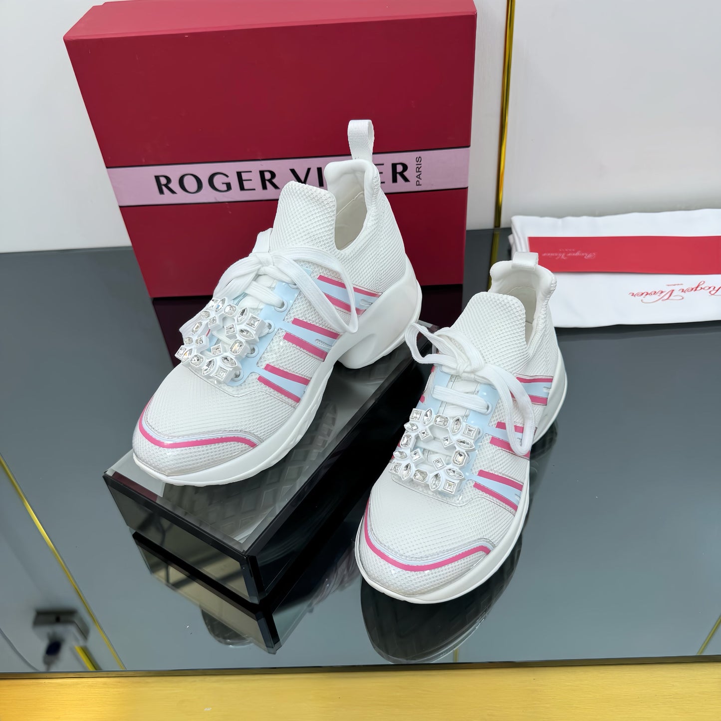 VIV' RUN SNEAKERS IN WHITE TECHNICAL FABRIC WITH PINK AND LIGHT BLUE CALFSKIN - 35