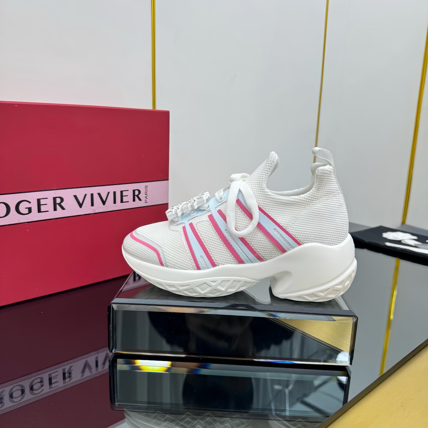 VIV' RUN SNEAKERS IN WHITE TECHNICAL FABRIC WITH PINK AND LIGHT BLUE CALFSKIN - 35