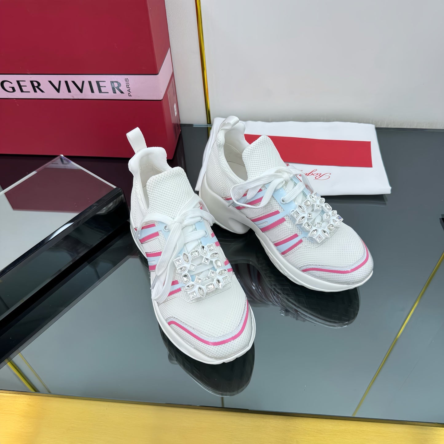 VIV' RUN SNEAKERS IN WHITE TECHNICAL FABRIC WITH PINK AND LIGHT BLUE CALFSKIN - 35
