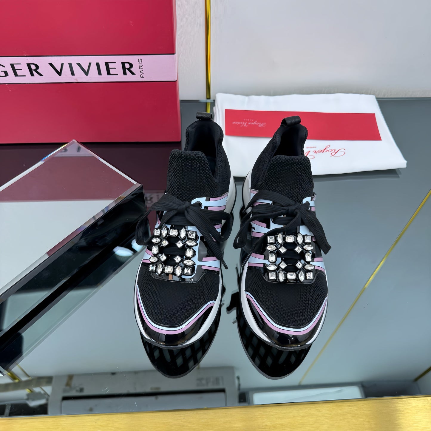 VIV' RUN SNEAKERS IN BLACK TECHNICAL FABRIC WITH PINK AND WHITE CALFSKIN - 35