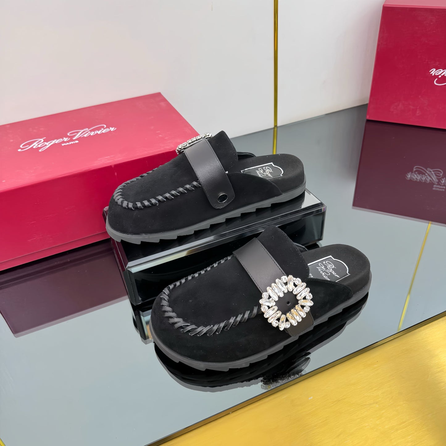 SLIDY VIV' MULES IN BLACK SUEDE - 35