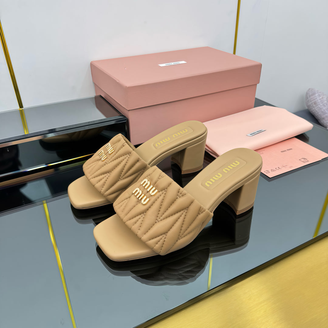 MATELASSÉ SLIDES PUMP IN DARK BEIGE CALFSKIN - 35