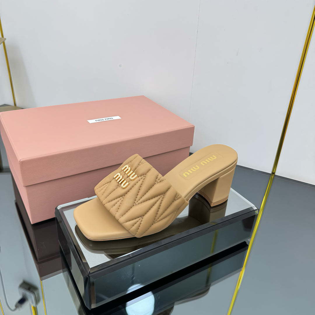 MATELASSÉ SLIDES PUMP IN DARK BEIGE CALFSKIN - 35