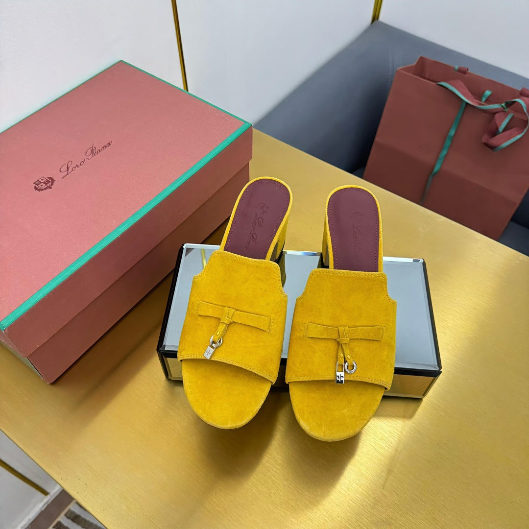 LP BLOCK HEEL SANDALS 25S IN DARK YELLOW SUEDE - 33
