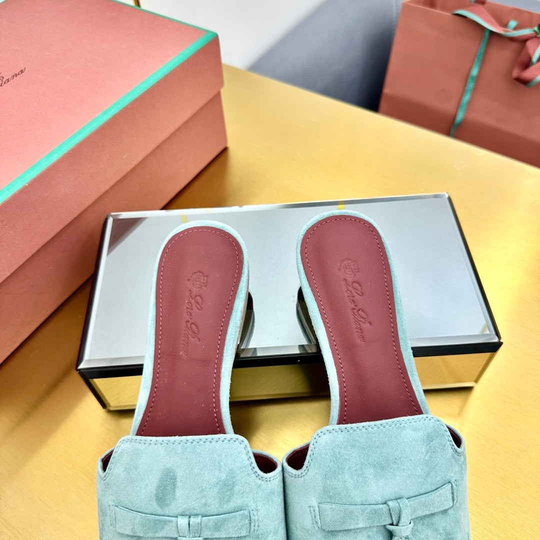 LP SANDALS 25S IN POWDER BLUE SUEDE WITH SILVER HARDWARE - 33