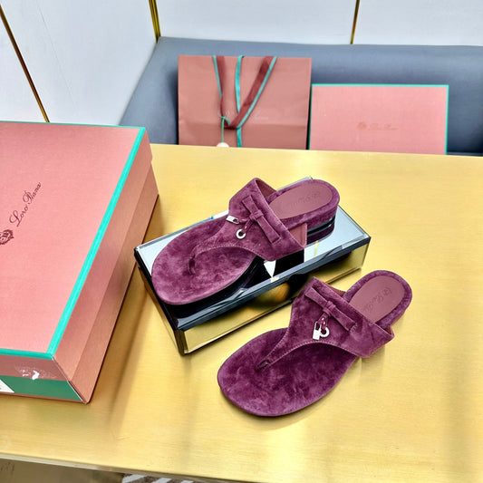 FLIP FLOPS IN WINE RED SUEDE AND HARDWARE SILVER - 34